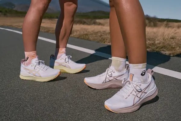 ASICS Gel-Kayano 32 Running Shoes